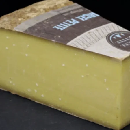 COMTÉ MONTAGNE RÉSERVE