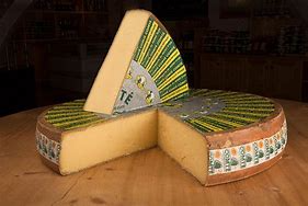 COMTÉ PYRIMONT